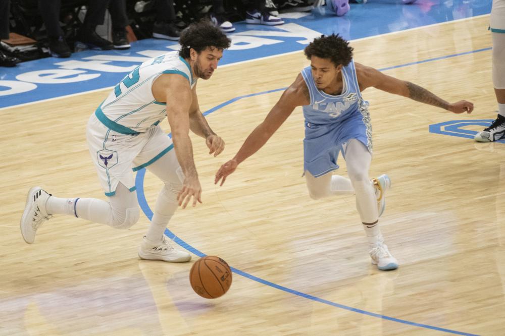 她不仅技术 她不仅技术